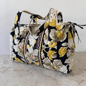 Vera Bradley Quilted Floral Print Dogwood Barrel Bag y2k Handbag